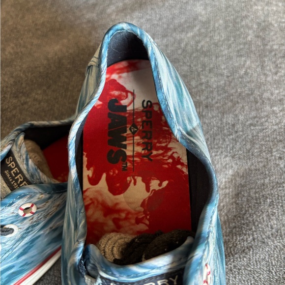 RARE blue and white Sperry Universal Studios Jaws Ltd Ed shoes size 9M - Picture 8 of 8